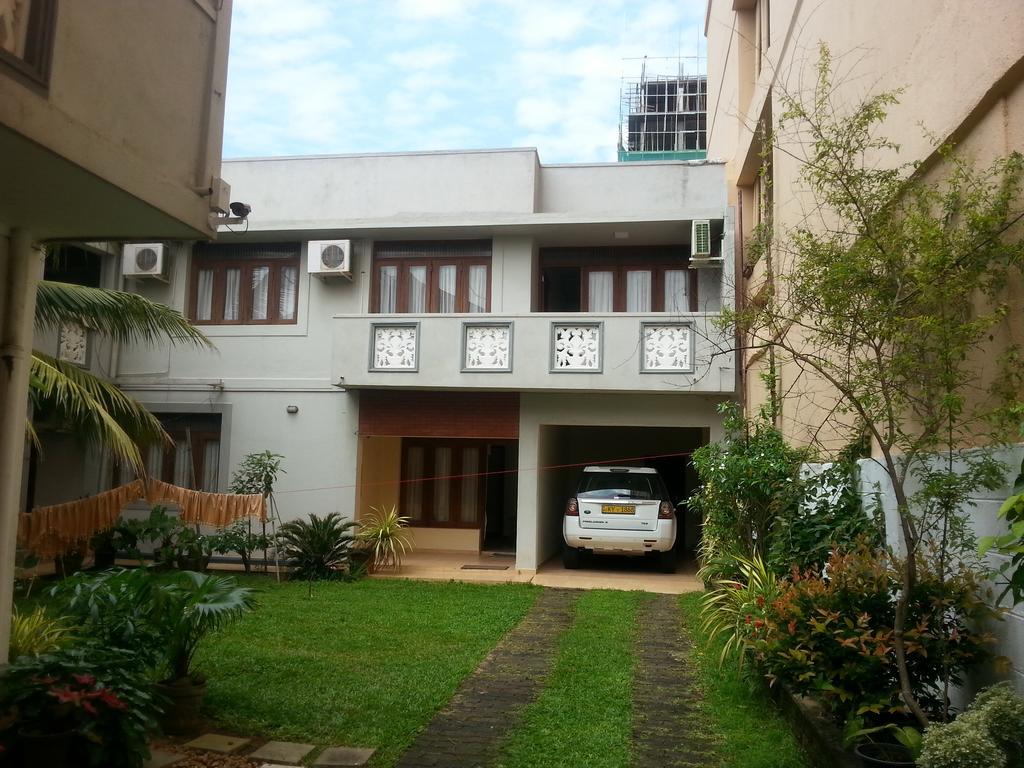 Коломбо: ESH Residence