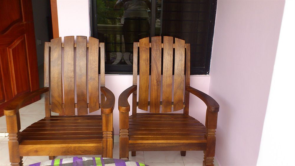 Негомбо: Ocean View Guesthouse