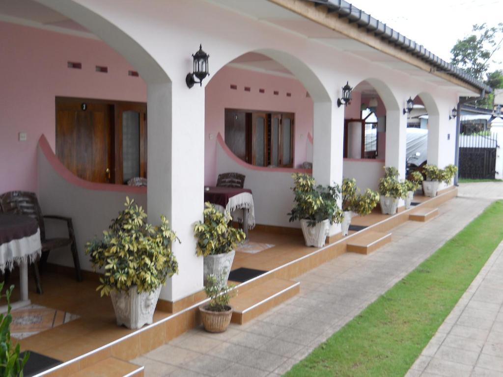 Негомбо: Ocean View Guesthouse