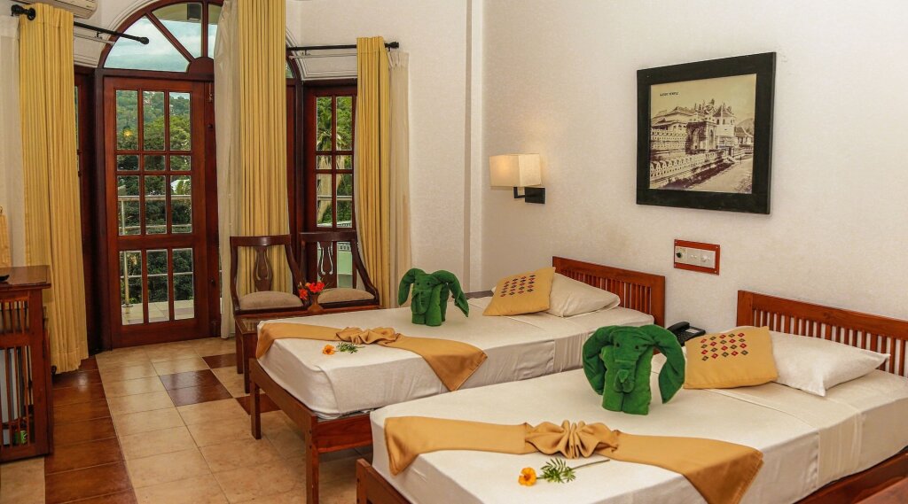 Канди: Отель Senani Hotel