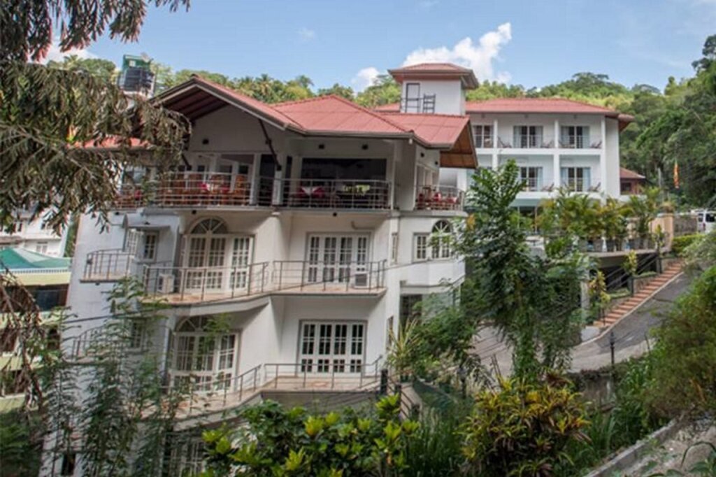 Канди: Отель Senani Hotel