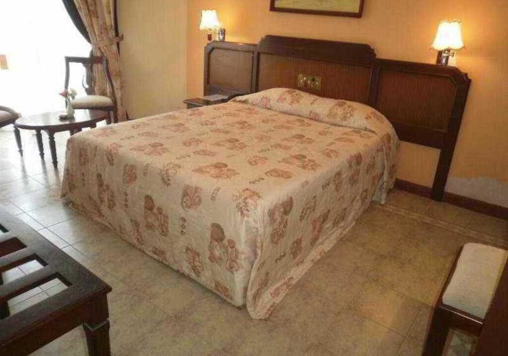 Канди: Отель Senani Hotel