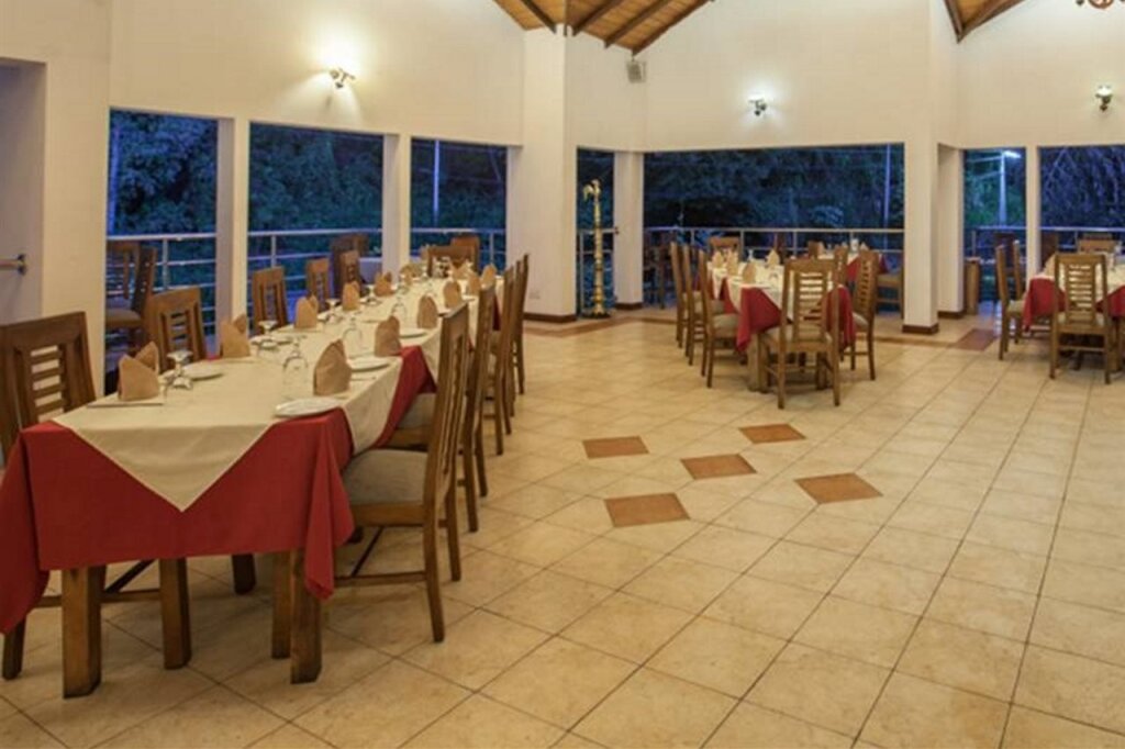 Канди: Отель Senani Hotel