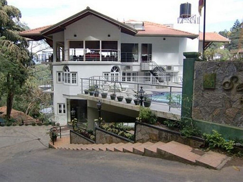 Канди: Отель Senani Hotel