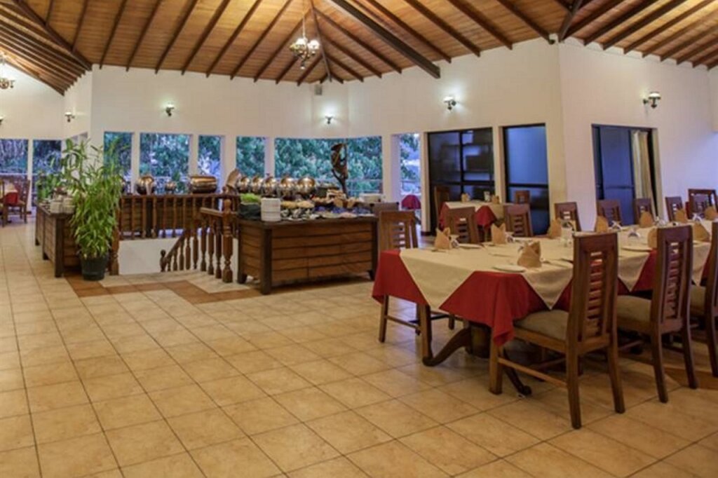 Канди: Отель Senani Hotel