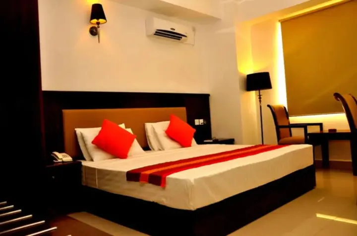 Коломбо: Sai Sea City Hotel