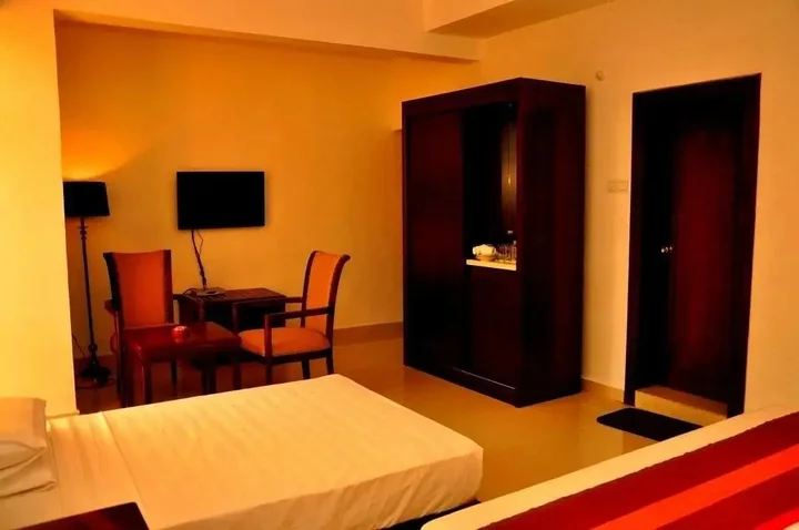 Коломбо: Sai Sea City Hotel
