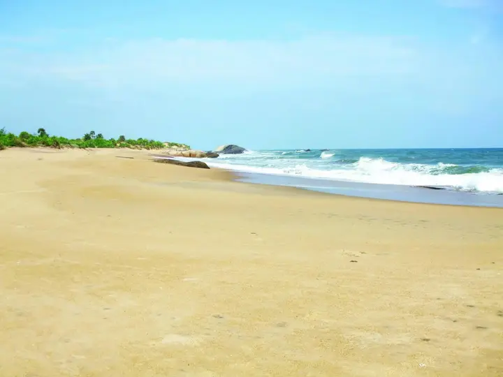 Киринда: Kirinda Beach Resort