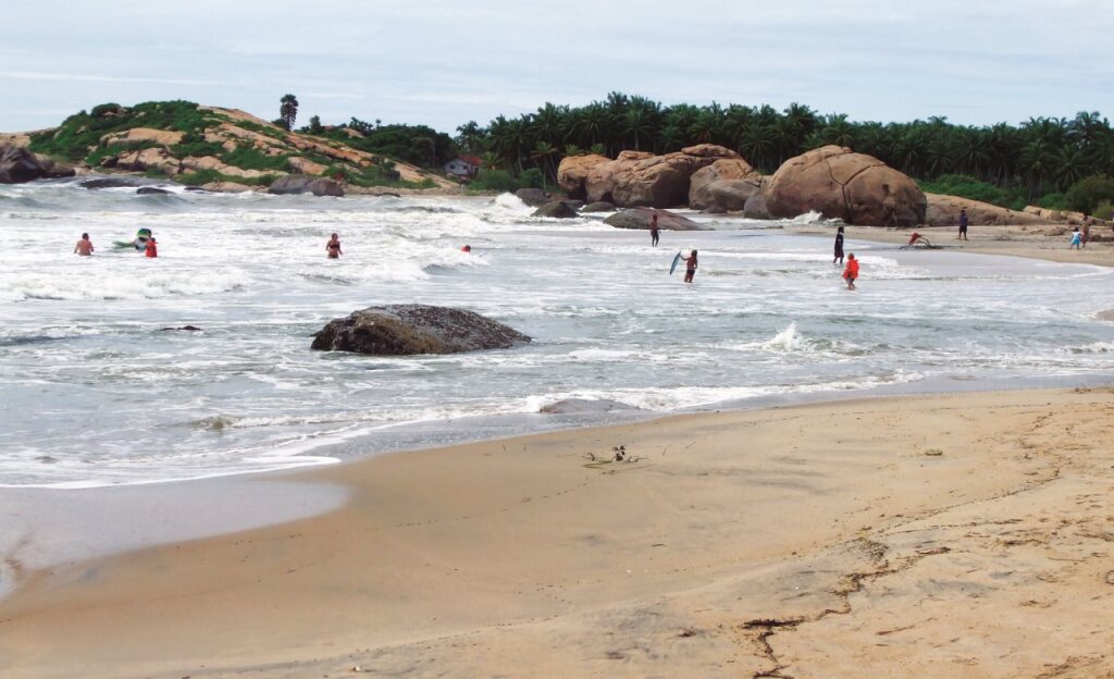 Киринда: Kirinda Beach Resort