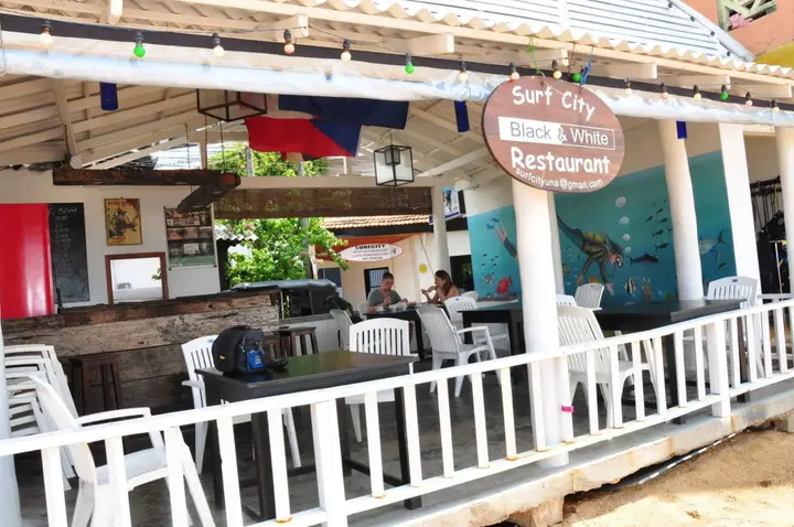 Унаватуна: SURF UNA Beach Hotel