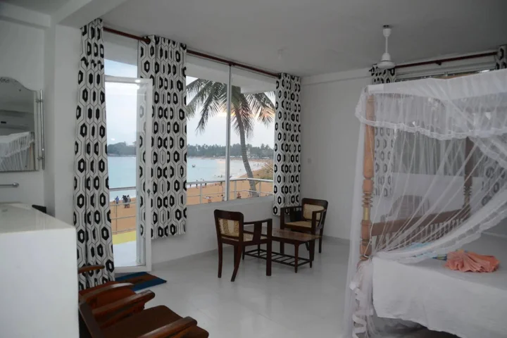 Унаватуна: SURF UNA Beach Hotel