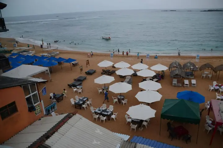Унаватуна: SURF UNA Beach Hotel