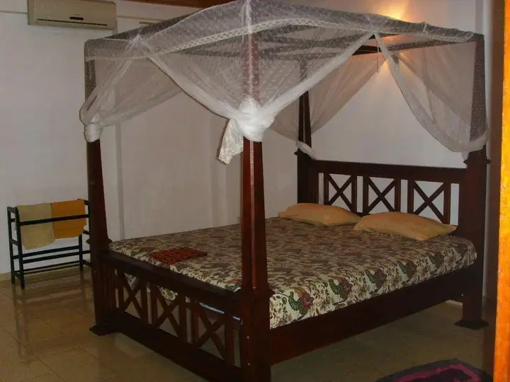 Хиккадува: Budde's Beach Restaurant & Guesthouse