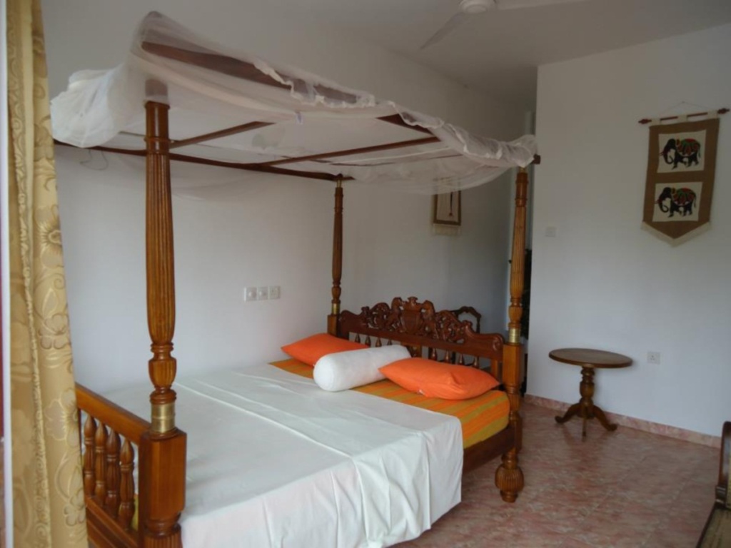 Хиккадува: Mothers Place Nimala