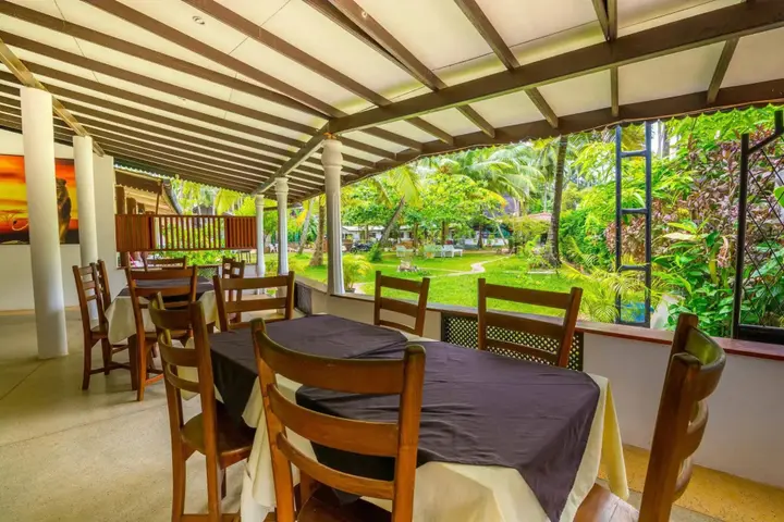 Унаватуна: Sea View Beach Unawatuna Hotel