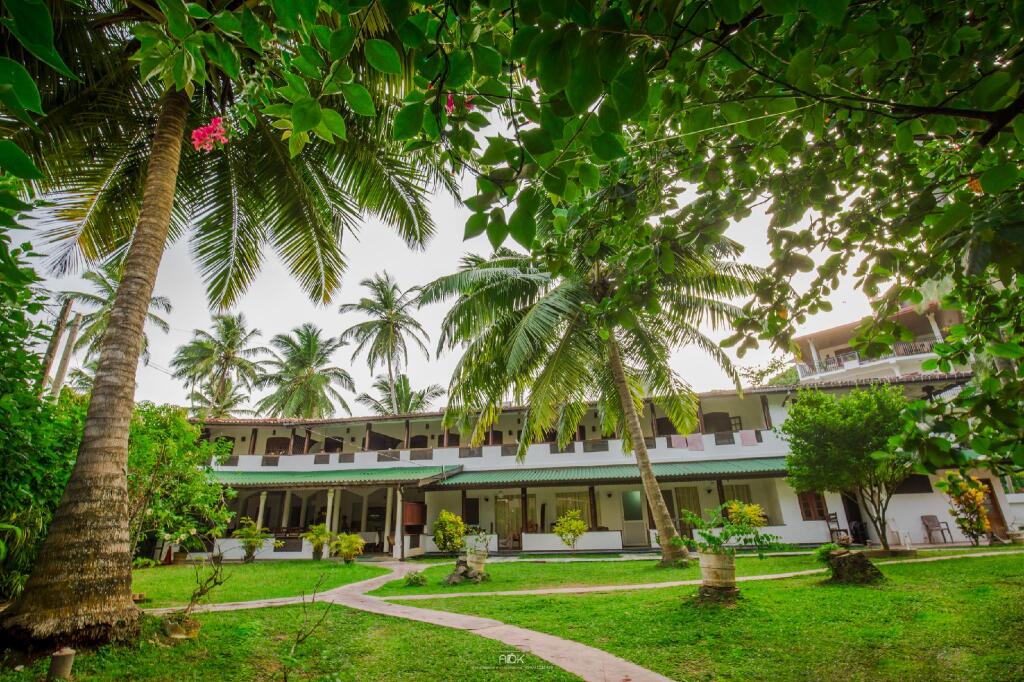Унаватуна: Sea View Beach Unawatuna Hotel