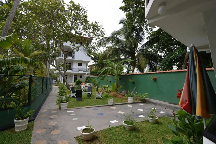Унаватуна: Sea View Beach Unawatuna Hotel