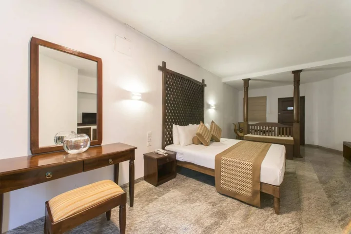 Гора Lavinia: Palms, Mount Lavinia
