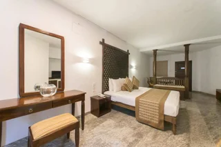 Гора Lavinia: Palms, Mount Lavinia