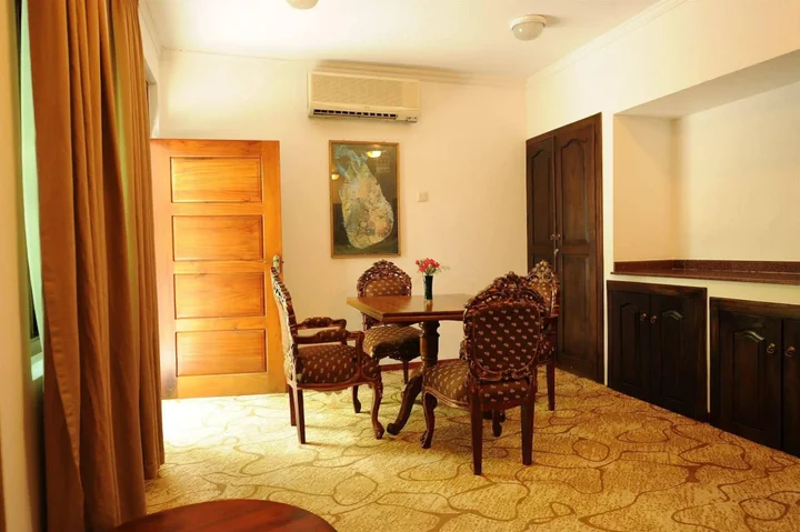 Гора Lavinia: Palms, Mount Lavinia