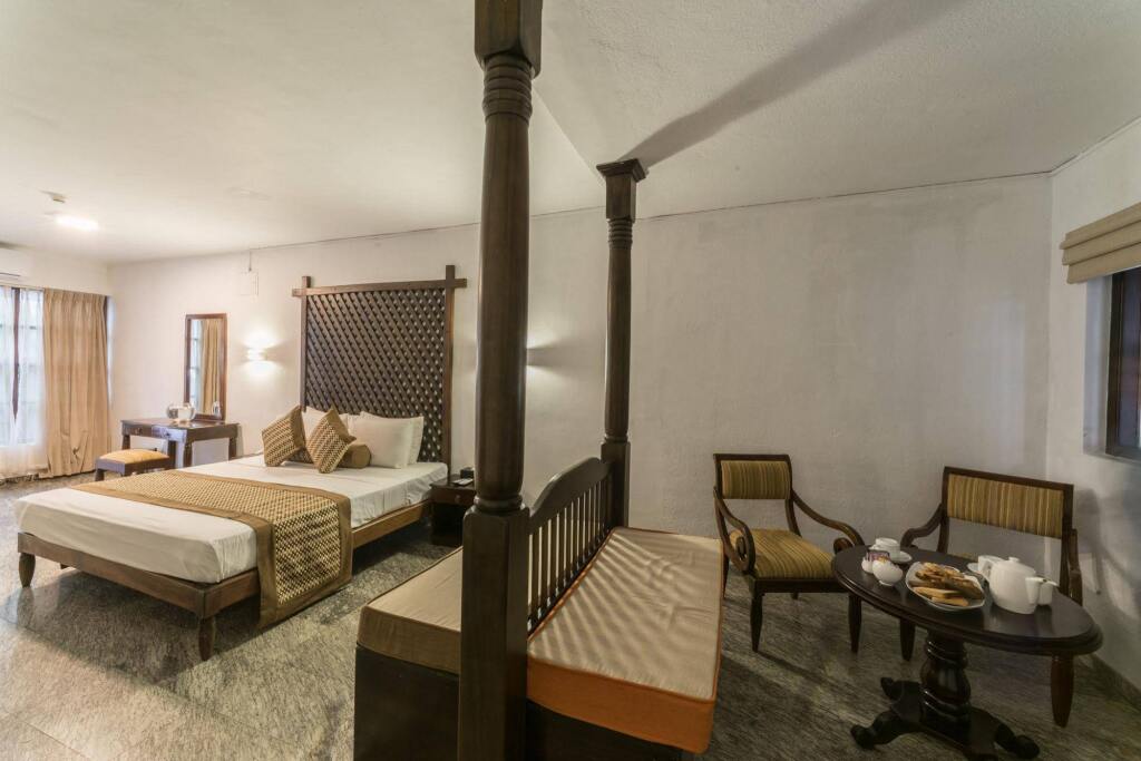 Гора Lavinia: Palms, Mount Lavinia