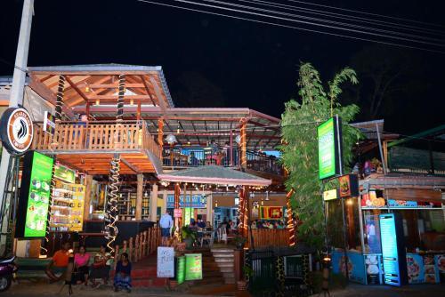 Элла: Ella Village Inn