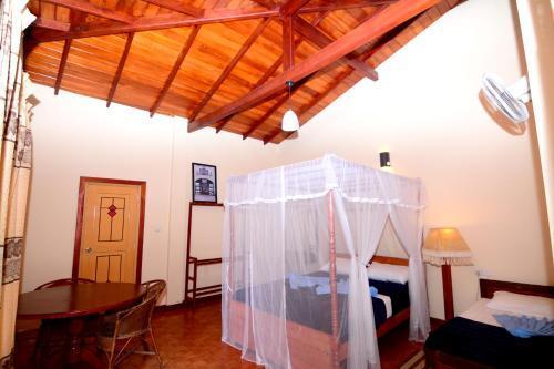 Элла: Ella Village Inn