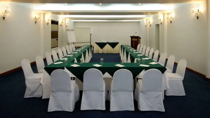 Гора Lavinia: Berjaya Hotel Colombo