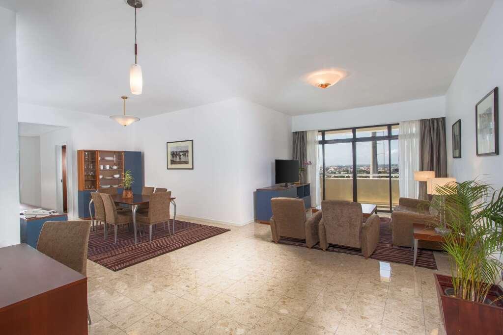 Коломбо: Hilton Colombo Residence