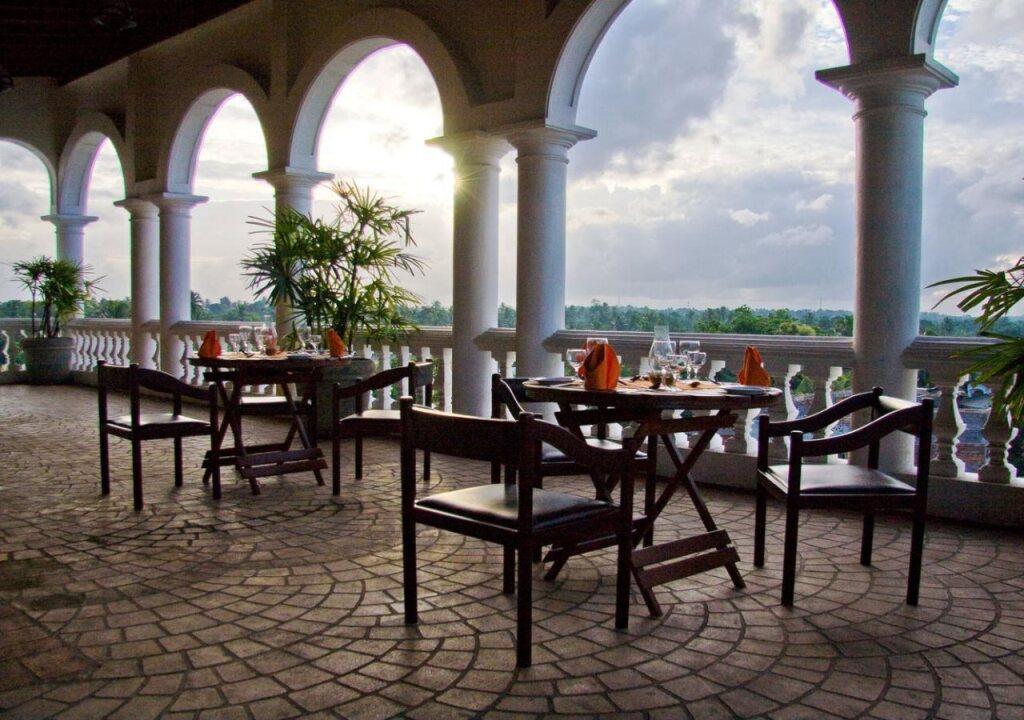 Келания: Hotel Clarion