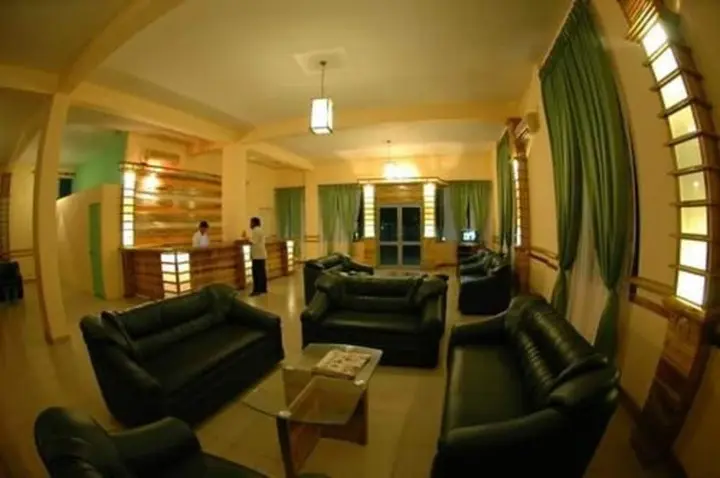 Коломбо: Hotel Kanaro