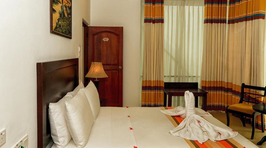 Канди: Отель Oak Ray Serene Garden Hotel