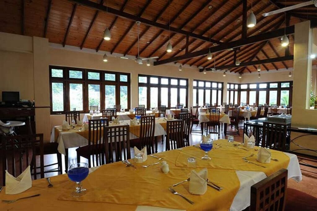 Канди: Отель Oak Ray Serene Garden Hotel