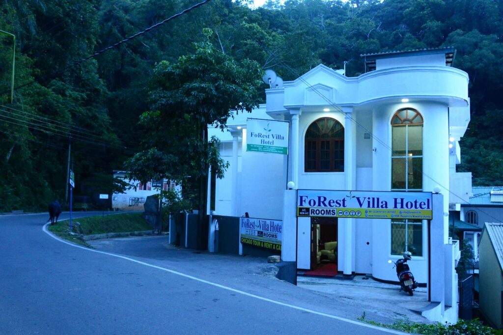Канди: Forest Villa Hotel