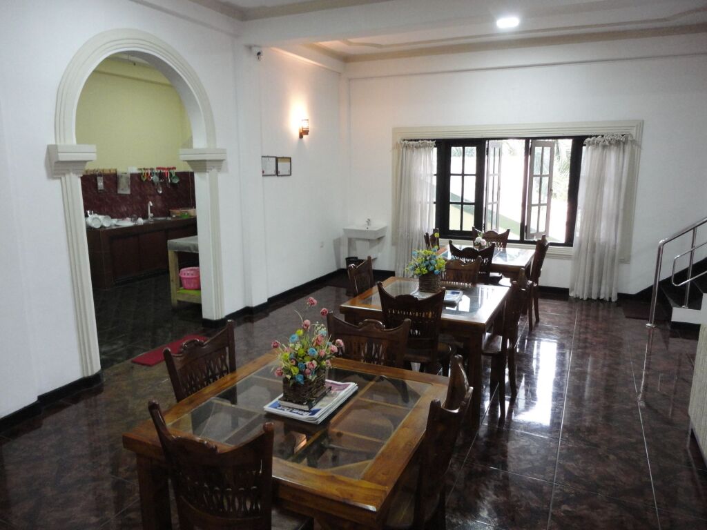 Канди: Forest Villa Hotel
