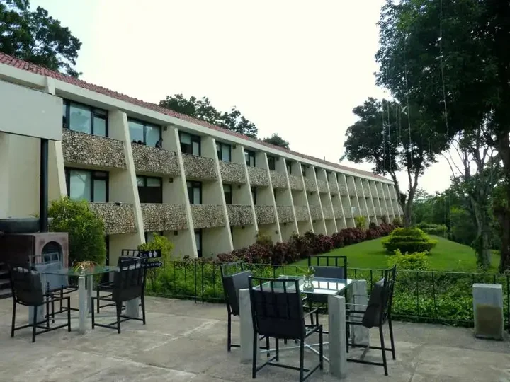 Гиритале: Royal Lotus Hotel