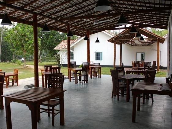 Ахангама: Cafe Ceylon