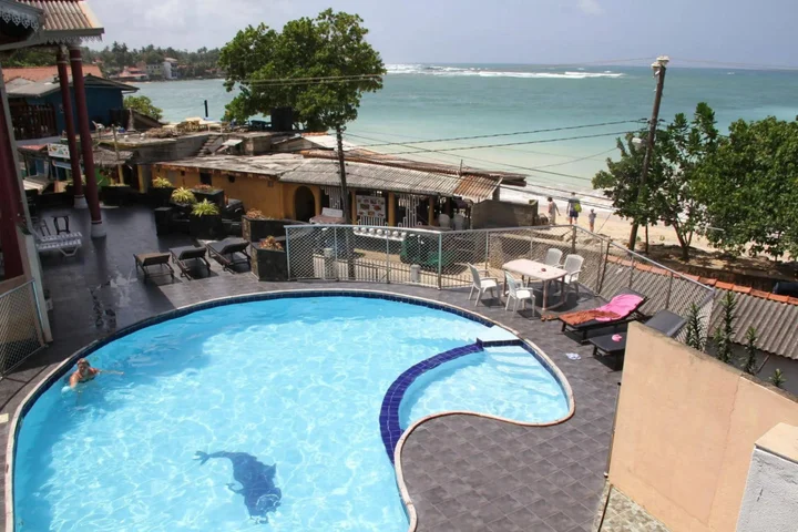 Унаватуна: Neptune Bay Hotel