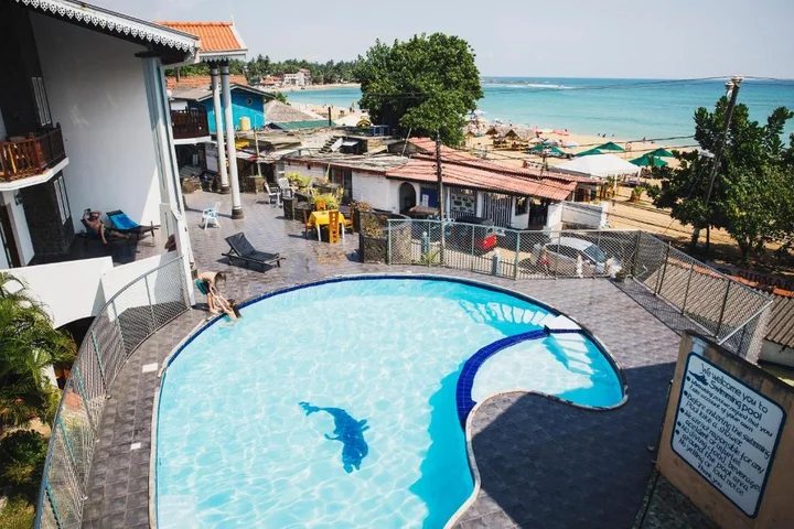 Унаватуна: Neptune Bay Hotel