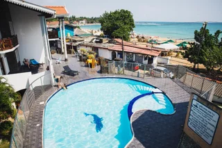 Унаватуна: Neptune Bay Hotel