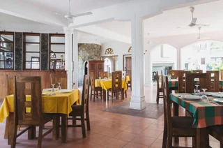Унаватуна: Neptune Bay Hotel