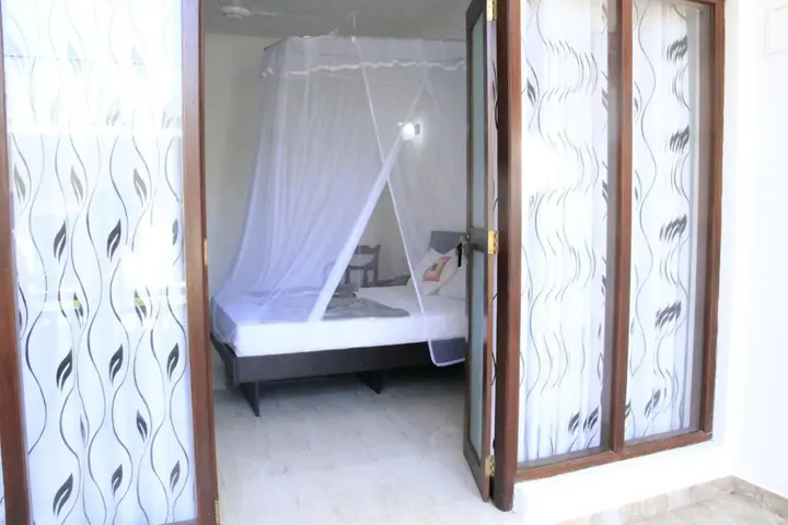 Унаватуна: Neptune Bay Hotel