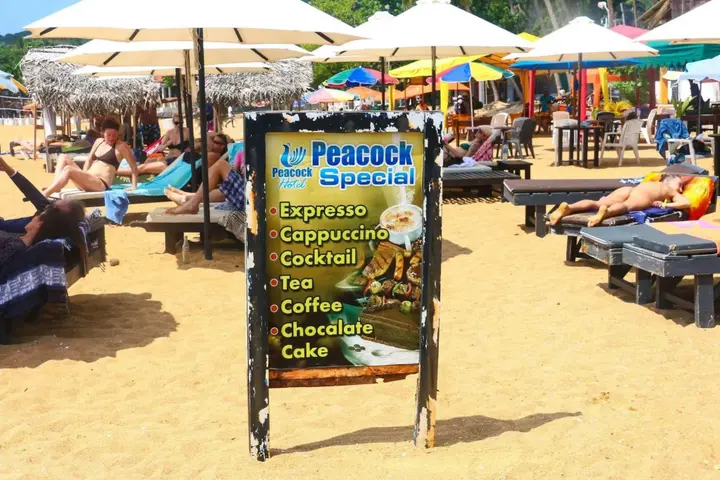 Унаватуна: Peacock Hotel