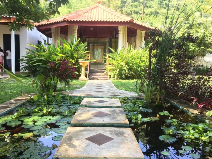 Унаватуна: Paradise Garden