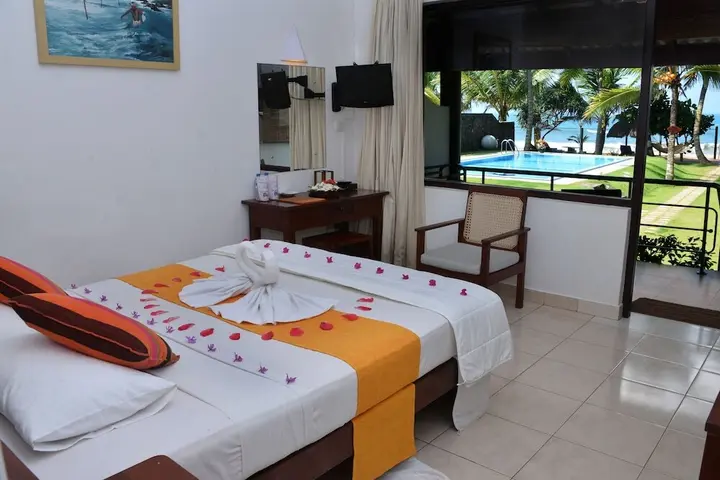 Индурува: Sea Rock Villa