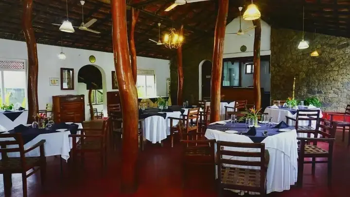 Хабарана: Habarana INN