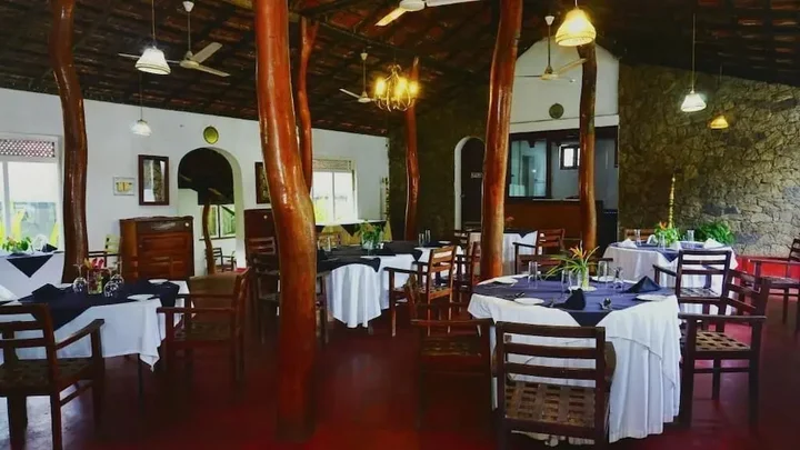 Хабарана: Habarana INN