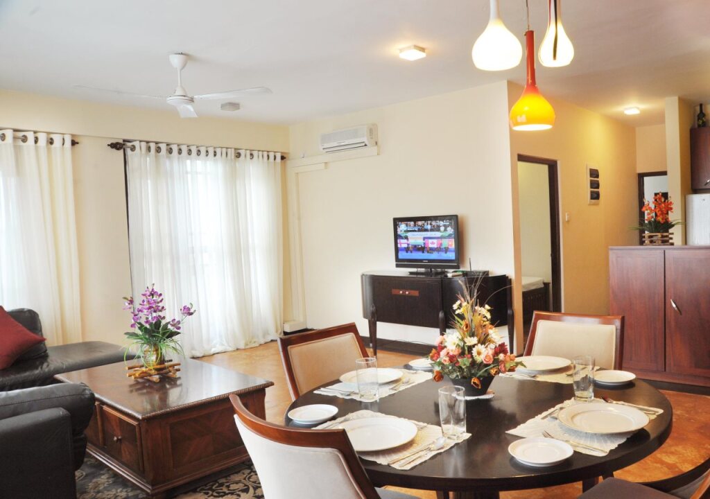 Гора Lavinia: Prestige Court