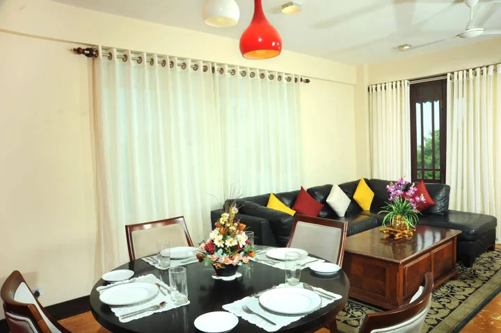 Гора Lavinia: Prestige Court