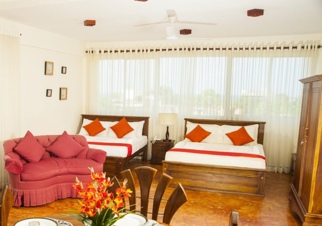 Гора Lavinia: Prestige Court